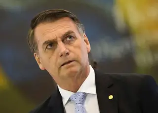 Jair Bolsonaro é hospitalizado em Manaus com quadro de erisipela