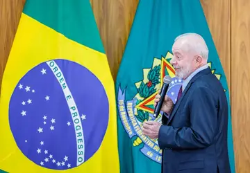 Lula critica visão de despesas como gastos e destaca superávit como investimento