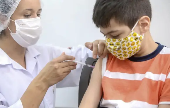 Curitiba recebeu apenas 6% de vacinas para o público infantil; veja cronograma